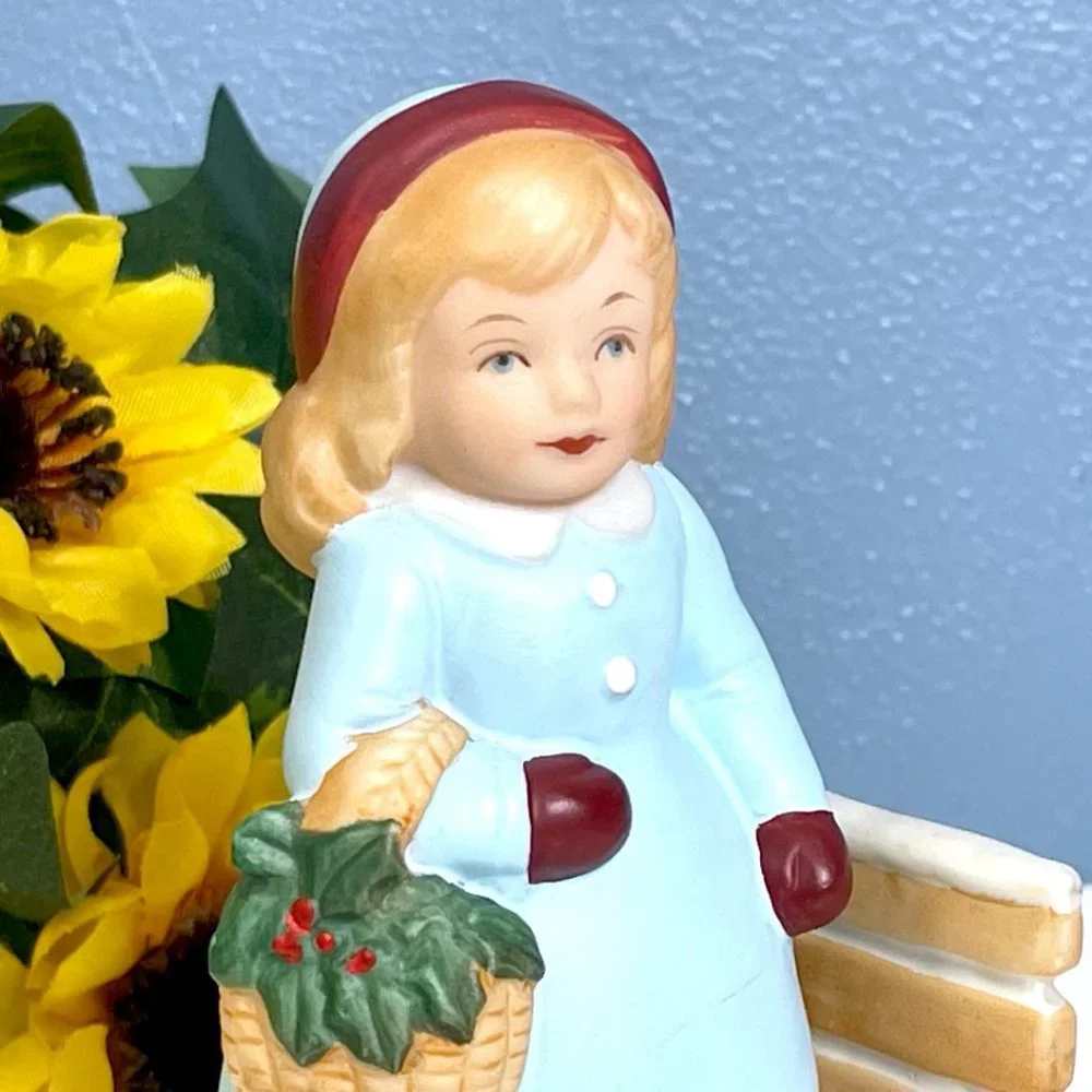 RARE Vintage 1983 New England Collectors Society Lot of 3‎ Porcelain Figurines